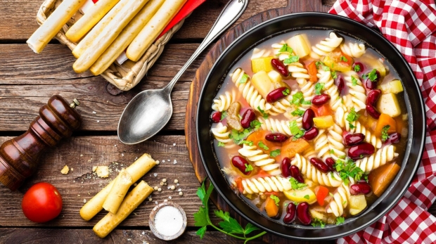 demo-attachment-14-minestrone-soup-vegetable-soup-with-pasta-PHU79AS